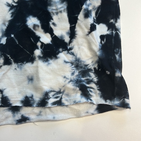 Sundown by Splendid Women's Black & White "Charli" Tie Dye Crewneck w/ Scrunchie - Picture 5 of 5